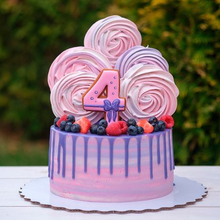 Какой торт выбрать на День рождения девочке 4 года?