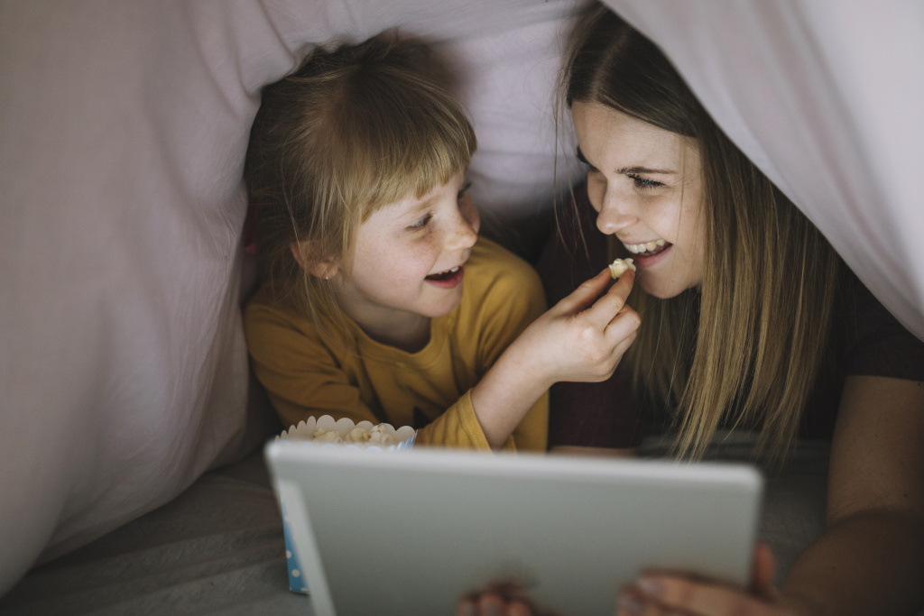 Как смотреть мультфильмы с пользой: 5 простых советов для родителей